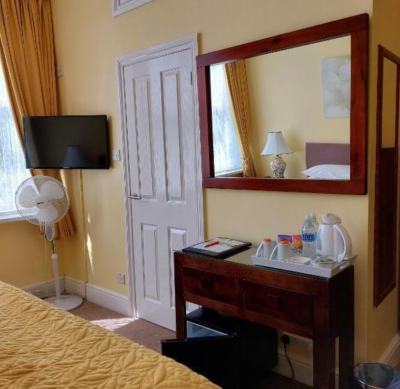 חדר סופריור, Two Beaches