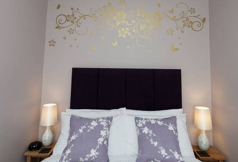 חדר דלוקס, Two Beaches