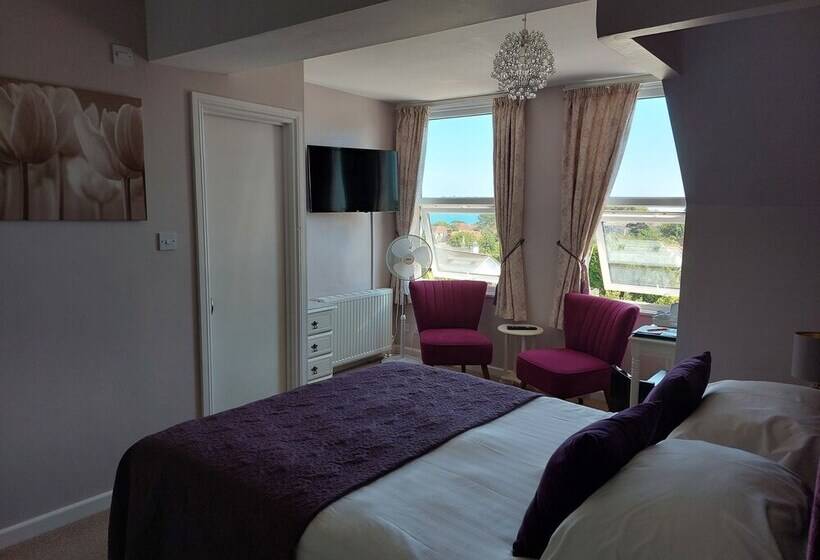 חדר סופריור, Two Beaches