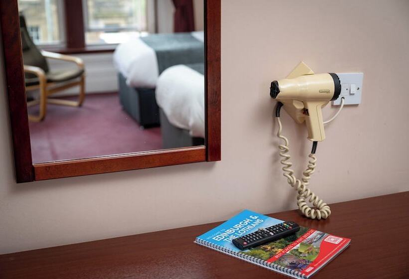 Номер Стандарт, Hampton Hotel By Greene King Inns