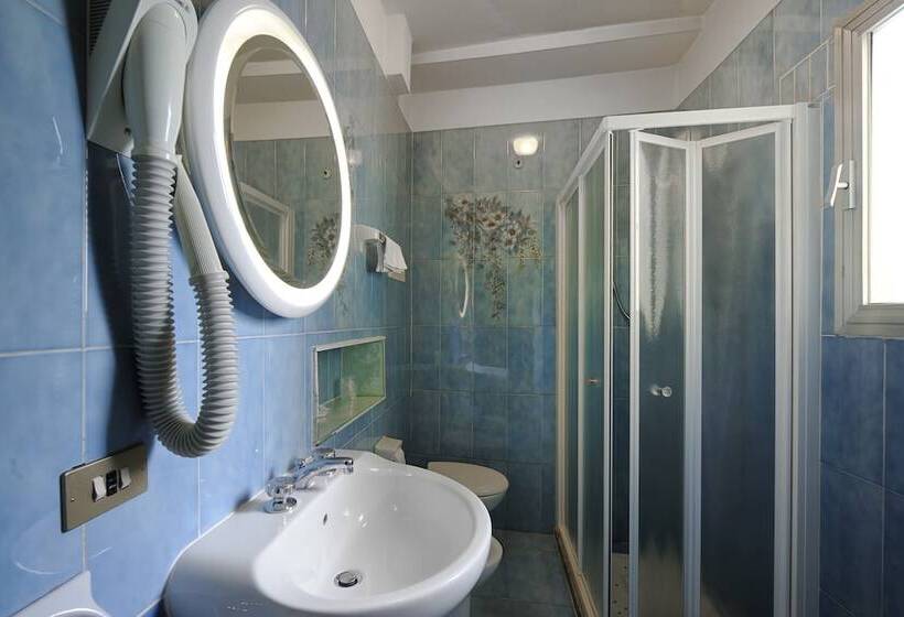 标准三人间, Bertusi