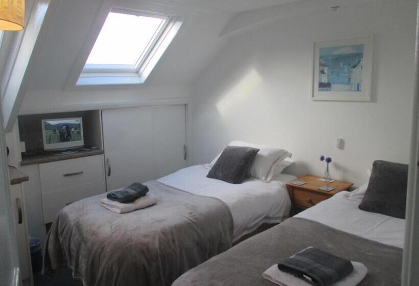 Номер Стандарт Совместная Ванная, Caledonia Guest House