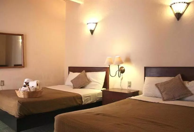 Standard Room 2 Double Beds