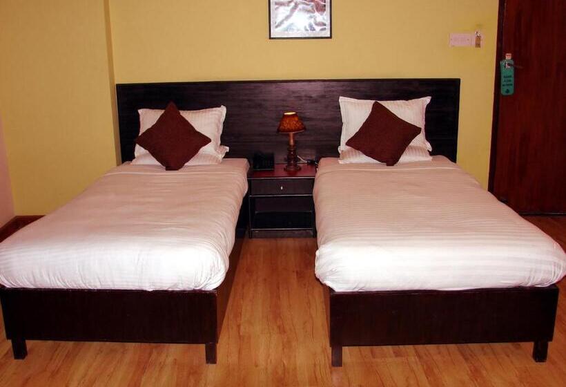 Номер Deluxe, Cascade