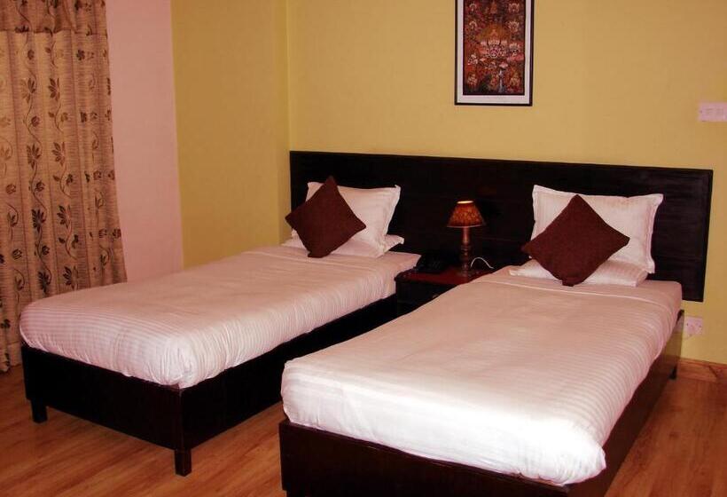 Номер Deluxe, Cascade