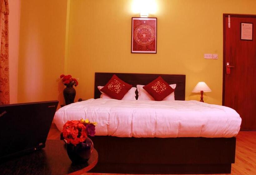 Номер Deluxe, Cascade