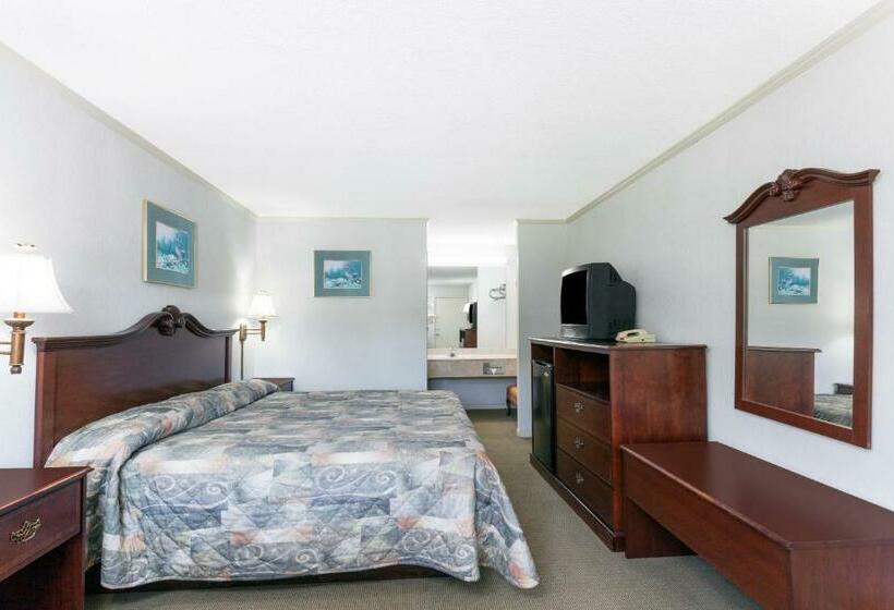 스탠다드 룸 킹사이즈 침대, Knights Inn Point South Yemassee