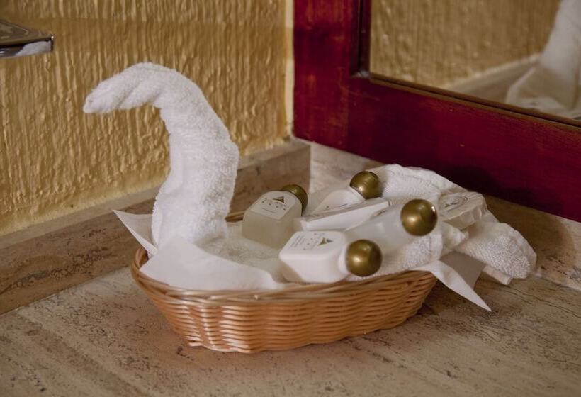 غرفة قياسية ثلاثية, Los Andes Coatzacoalcos