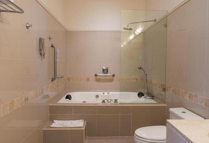 اتاق لوکس, Lp Los Portales Hotel Piura