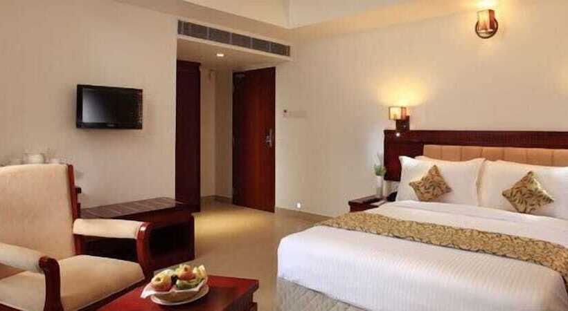 غرفة سوبيريور, Nm Royale County