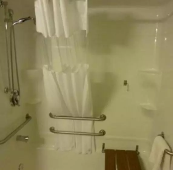 ２ダブルベッドのスタンダードルーム, Quality Inn Yuba City Marysville