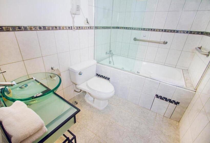 スイート(家族用), Rumi Wasi