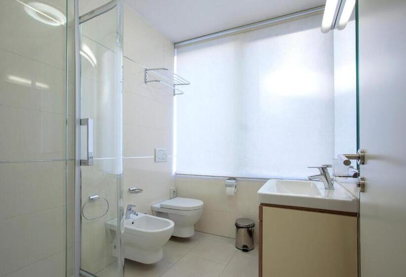 اتاق سوپریور, Srbija Garden Free Parking