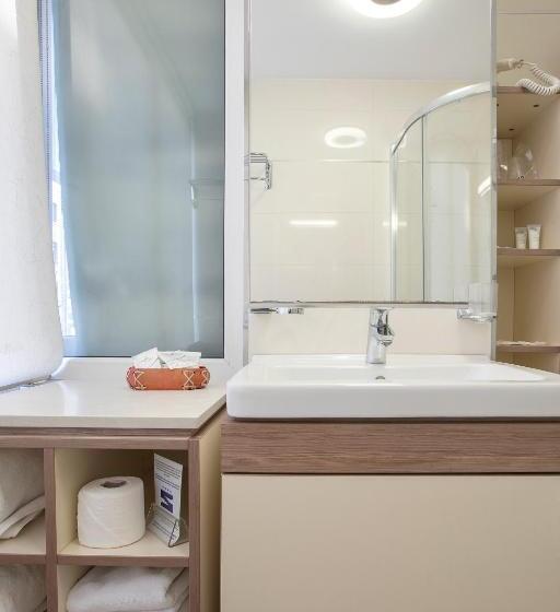 اتاق سوپریور, Srbija Garden Free Parking