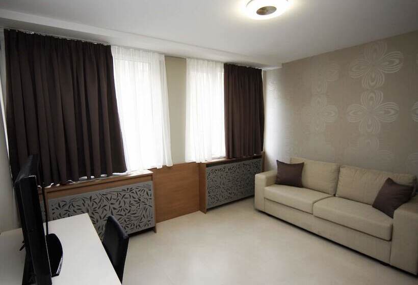 اتاق خانوادگی, Srbija Garden Free Parking