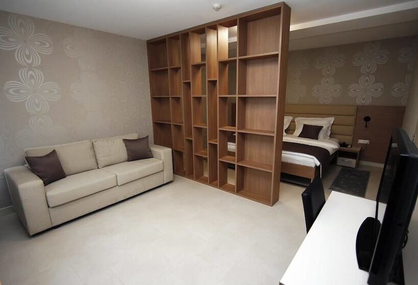 اتاق خانوادگی, Srbija Garden Free Parking