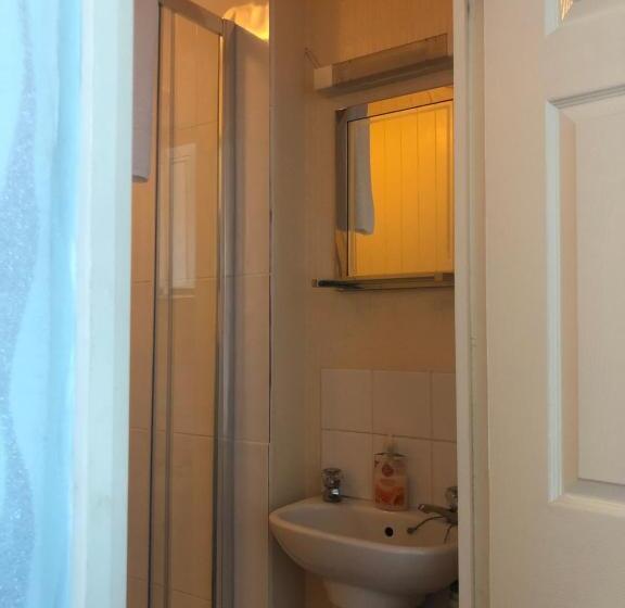 スタンダードルーム, The Promenade Guest House