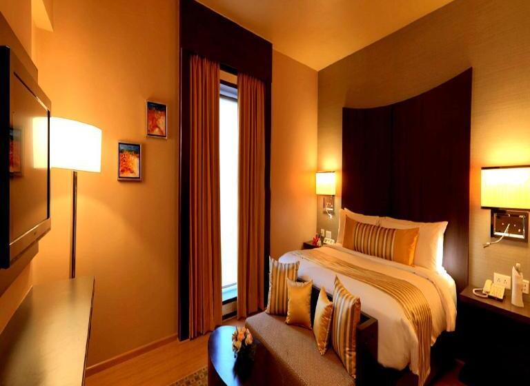 غرفة ديلوكس, The Quorum