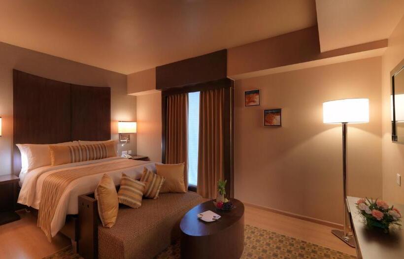 غرفة ديلوكس, The Quorum