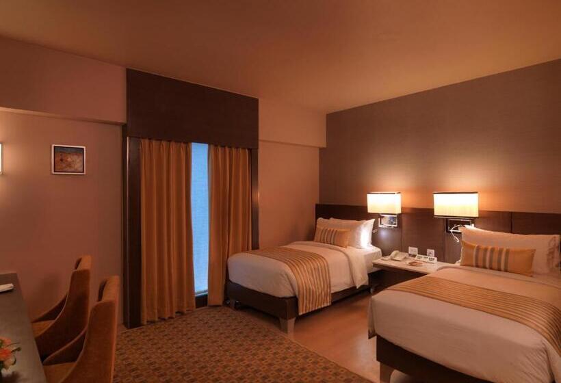 غرفة قياسية, The Quorum