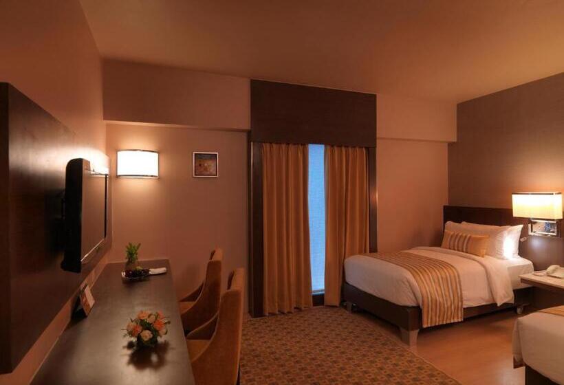 غرفة قياسية, The Quorum