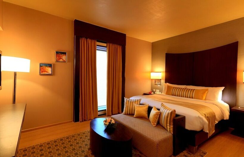 غرفة ديلوكس, The Quorum