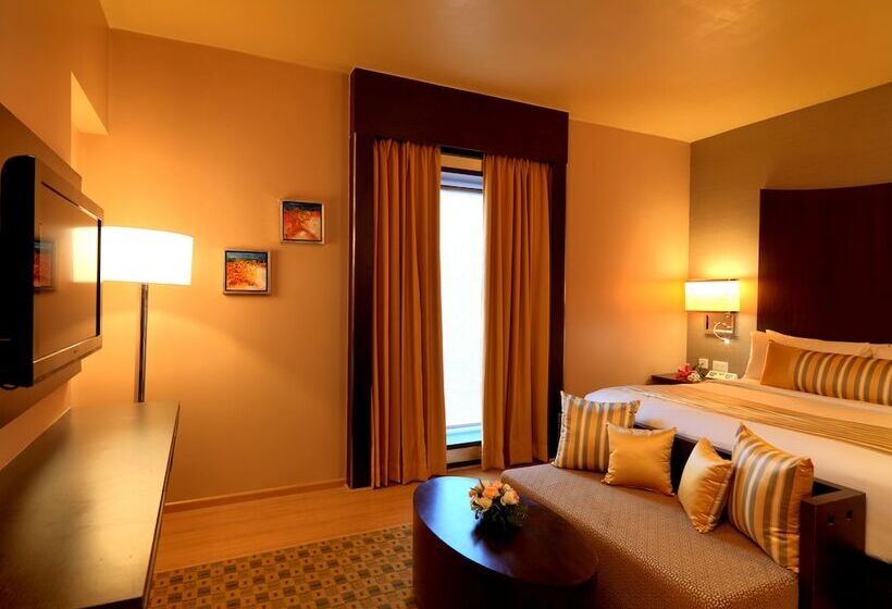 جناح ديلوكس, The Quorum