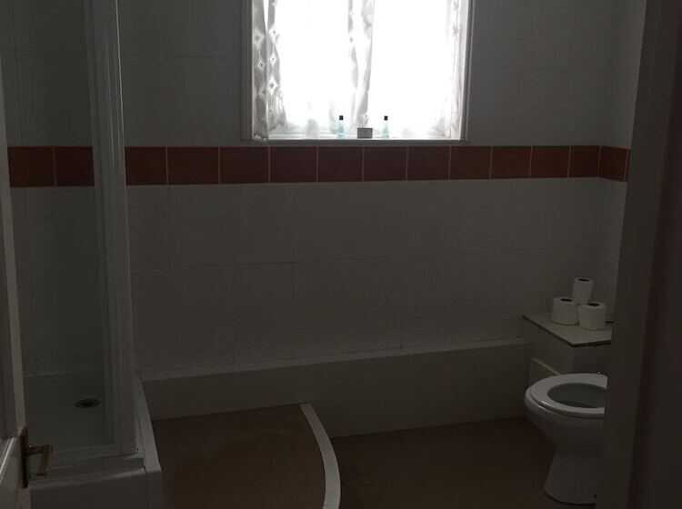 スタンダードルーム, The Victoria