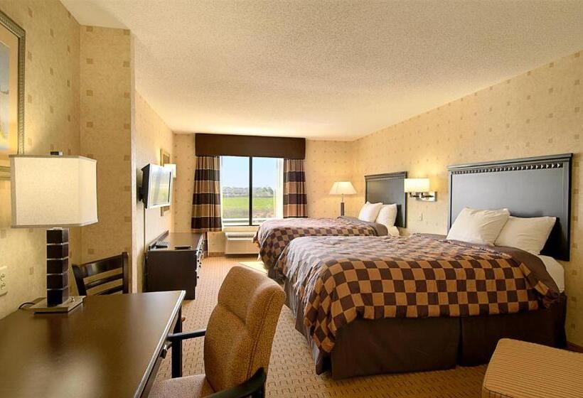 Номер Deluxe Адаптированный для Инвалидов, Wingate By Wyndham Warner Robins