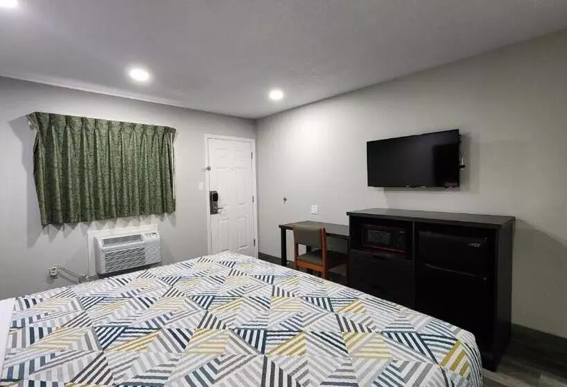 Standard-invahuone, Scottish Inn & Suites