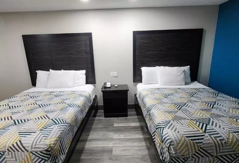 Superior-huone, Scottish Inn & Suites