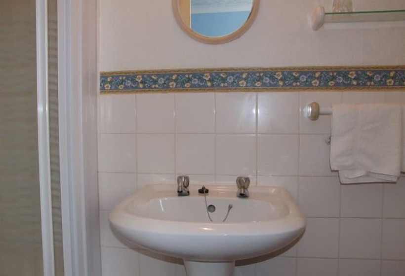 اتاق استاندارد با سرویس بهداشتی مشترک, Braedene Lodge