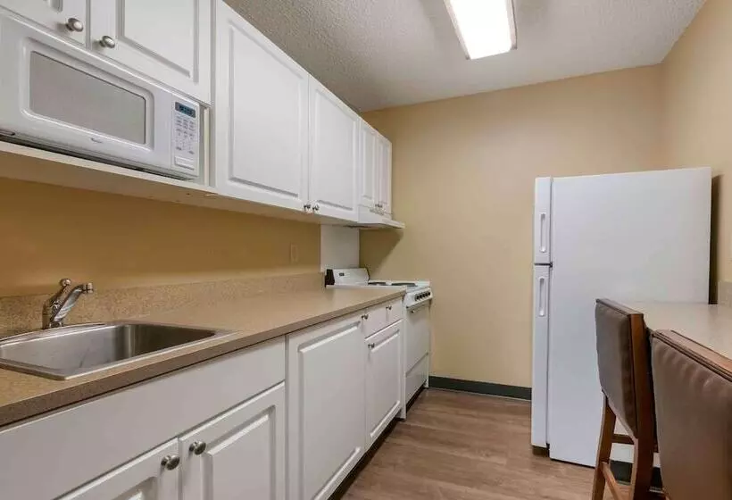 デラックススタジオ, Extended Stay America Suites  Daytona Beach  International Speedway