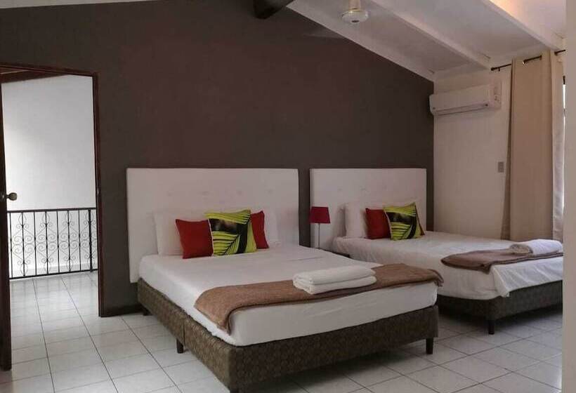 غرفة قياسية ثلاثية, Boutique Valverde Santa Elena