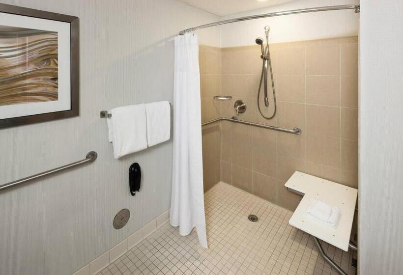 스탠다드 룸 킹사이즈 침대, Courtyard By Marriott Miami At Dolphin Mall