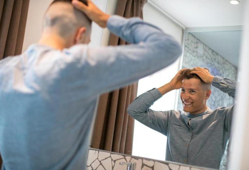 جناح, Luna Bianca Folgaria