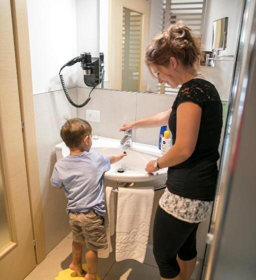 غرفة سوبيريور ثلاثية, Luna Bianca Folgaria