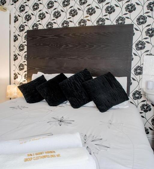 Standardrum Delat Badrum, M And J Guest House