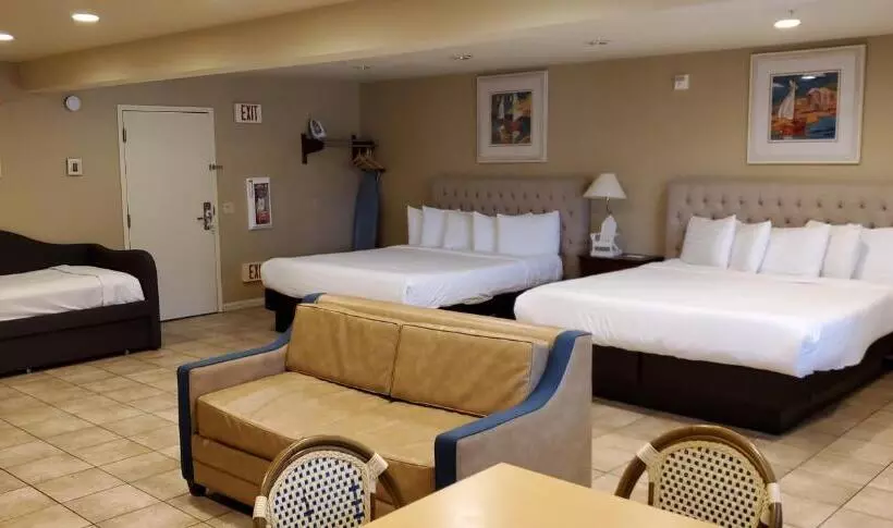 Deluxe-huone King-vuode, Morro Shores Inn And Suites