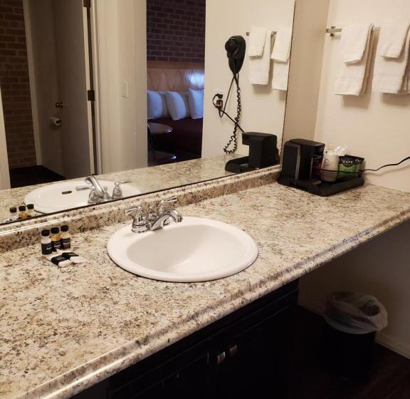 غرفة قياسية, Ontario Inn