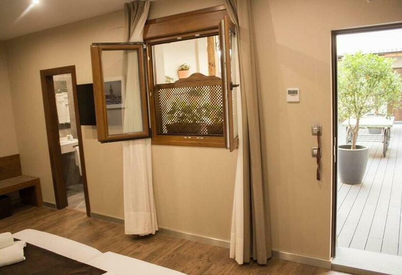 اتاق سوپریور, Palace Sevilla