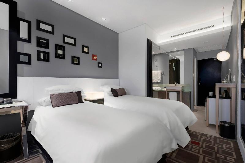 اتاق اکونومی, Palace Sevilla