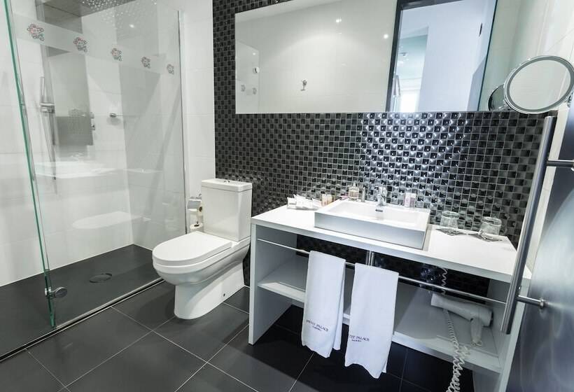 Номер Стандарт, Petit Palace Lealtad Plaza