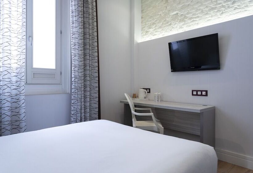 Номер Стандарт, Petit Palace Lealtad Plaza