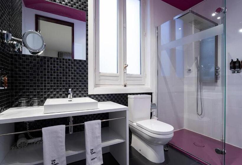 Номер Стандарт, Petit Palace Lealtad Plaza