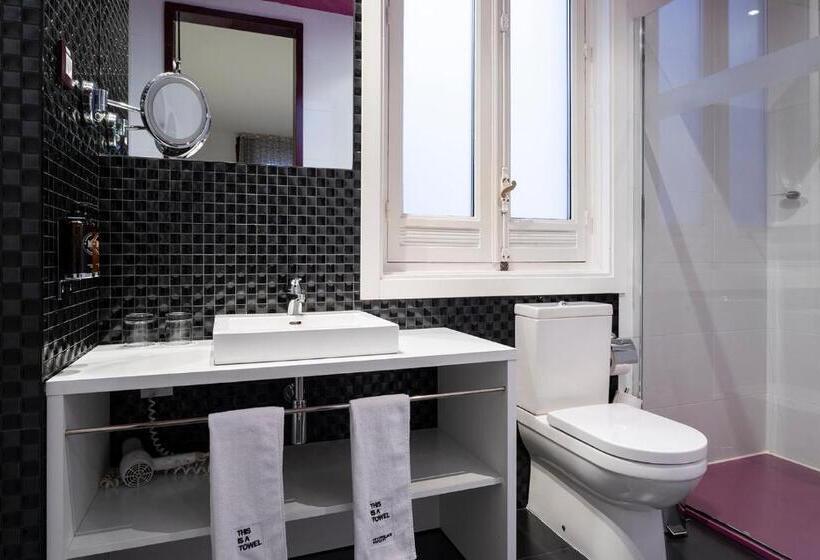 Номер Стандарт, Petit Palace Lealtad Plaza