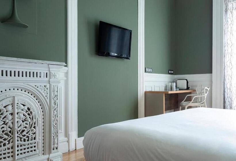 Номер Стандарт Вид на Город, Petit Palace Lealtad Plaza