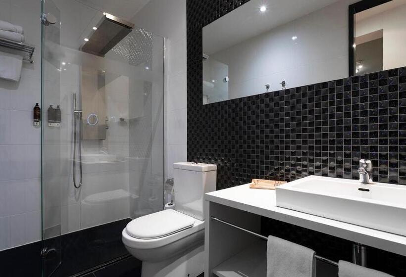 Пятиместный Стандартный Номер, Petit Palace Lealtad Plaza