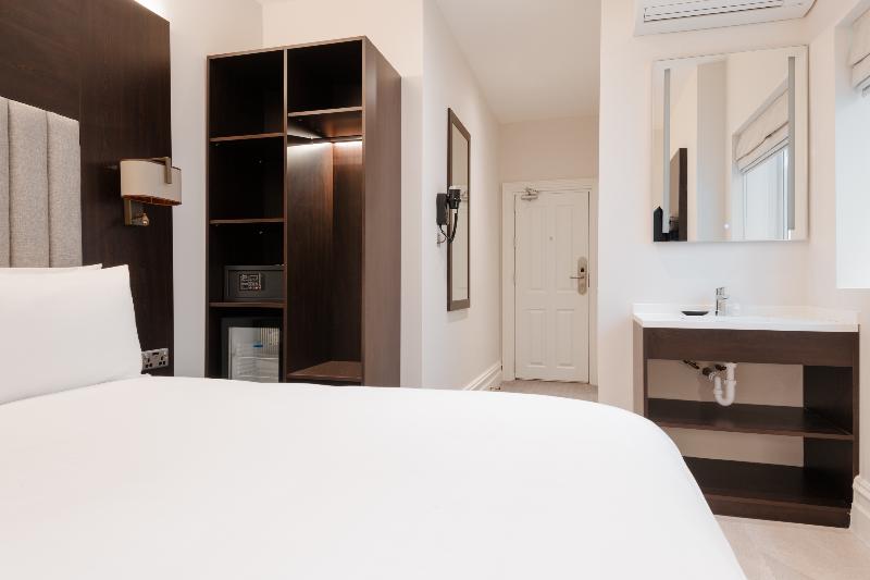 豪华工作室, The Diaghilev Live Art Boutique