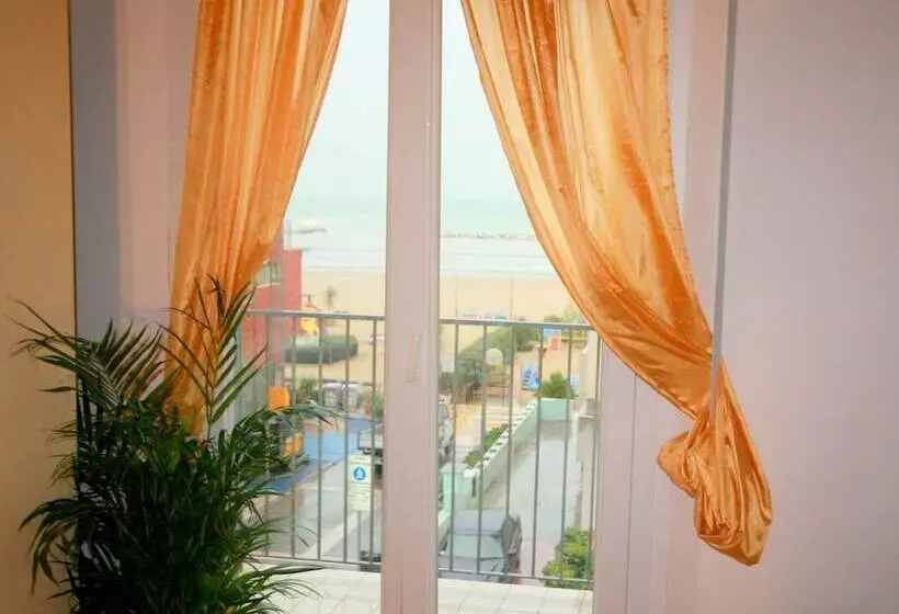 スタンダードスタジオ, Residence Algarve